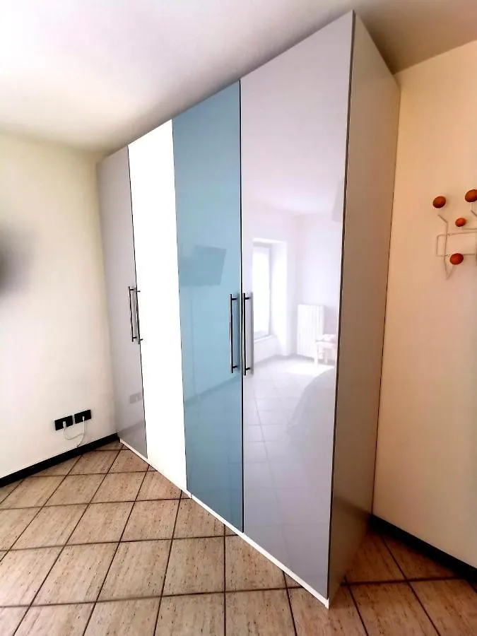 Old Town Apartment With Terrace - Live Love Lake Peschiera del Garda 0*,