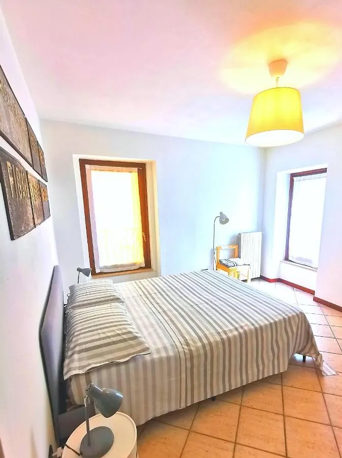 Old Town Apartment With Terrace - Live Love Lake Peschiera del Garda 0*,  Italy